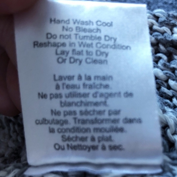 Aritzia Talula Azurlee Sweater - Picture 8 of 8